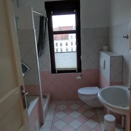 Appartement 4 Raumwohnung 2 Km Vom Hauptbahnhof Entfernt